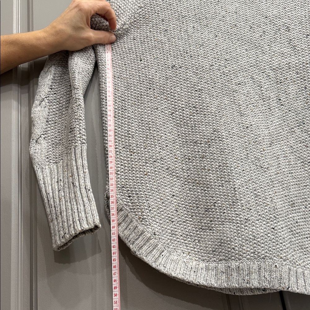Elegant Heather Gray Cable Knit Turtleneck Sweater - Picture 8 of 10
